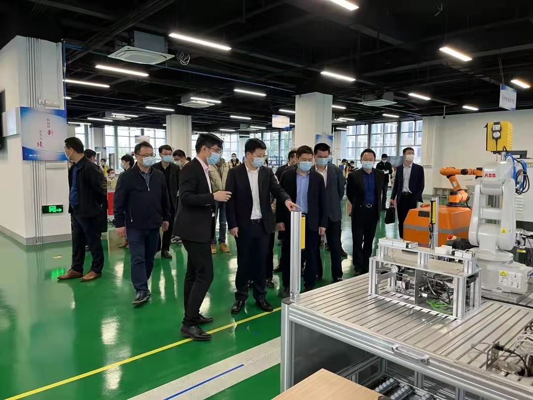 4e184204baf8f57f77a71e70900242c.jpg 4e184204baf8f57f77a71e70900242c.jpg